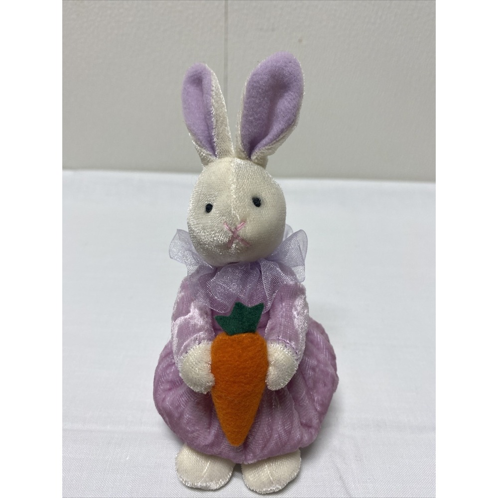 Russ Mini 5.5" Beanbag Bunny Purple Velour Holding Carrot Easter #2100